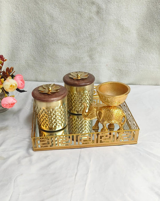 Elegant Silver Serve & Display Combo – 2 Glass Jars, Hexa Tray & Photo Frame (Copy)