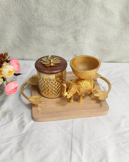 Elegant Silver Serve & Display Combo – 2 Glass Jars, Hexa Tray & Photo Frame (Copy)