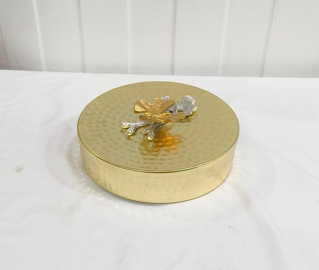 Maverics golden round decorative box, 8 x 2 inches