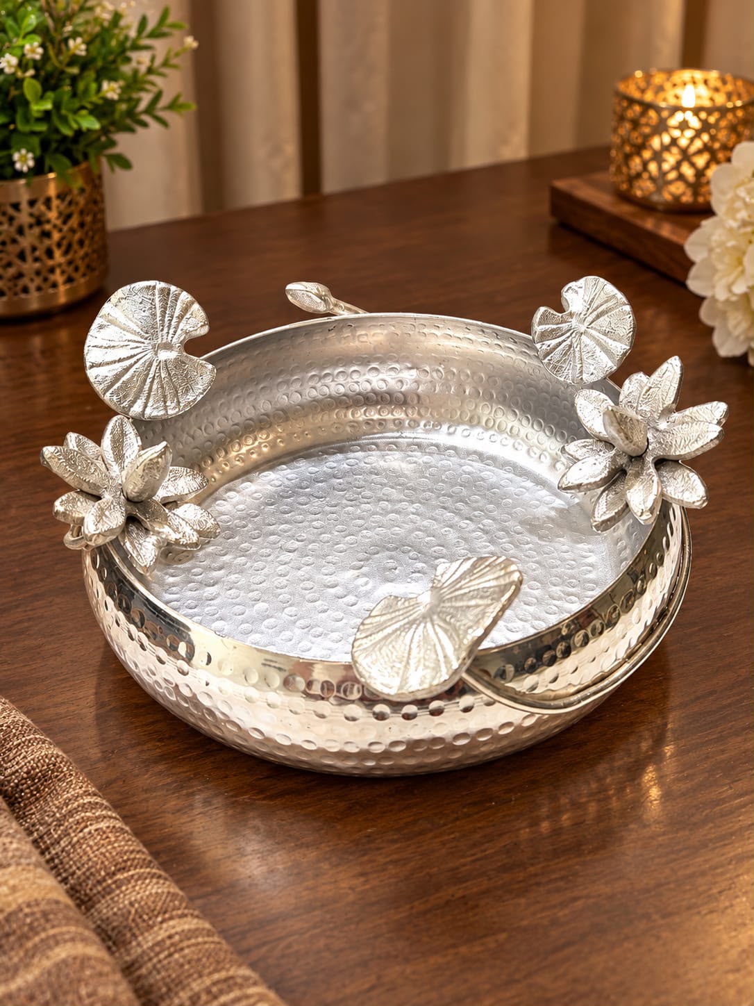 Maverics silver decorative Urli with floral and leaf design